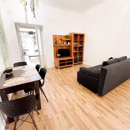 Charming Apartments In The Heart Of Lviv - Valova, Nasypna Str Exteriér fotografie