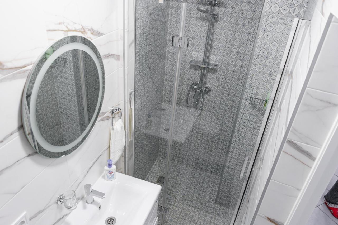 Charming Apartments In The Heart Of Lviv - Valova, Nasypna Str Exteriér fotografie